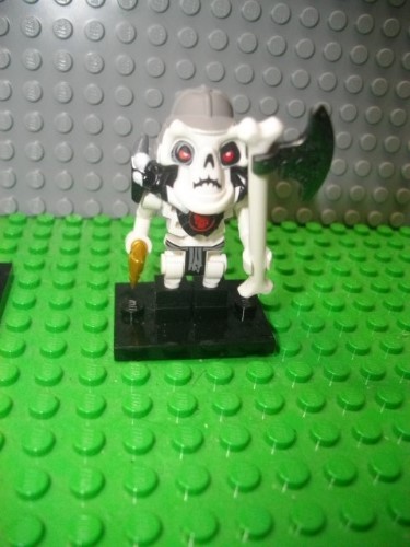 boite 2525 avec équiement 2504